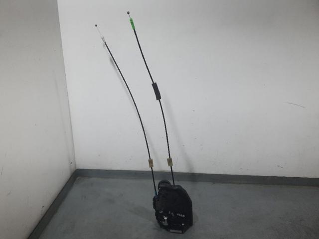 Zamek drzwi tylnych lewych 6906042021 TOYOTA
