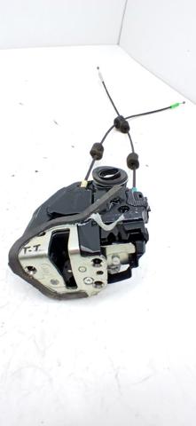 Zamek drzwi tylnych lewych 6906042021 TOYOTA