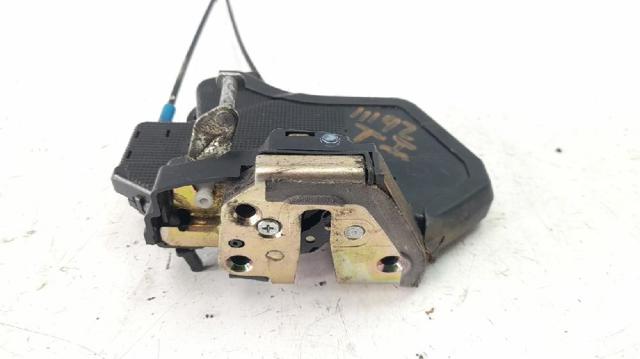Zamek drzwi tylnych lewych 6906060090 TOYOTA