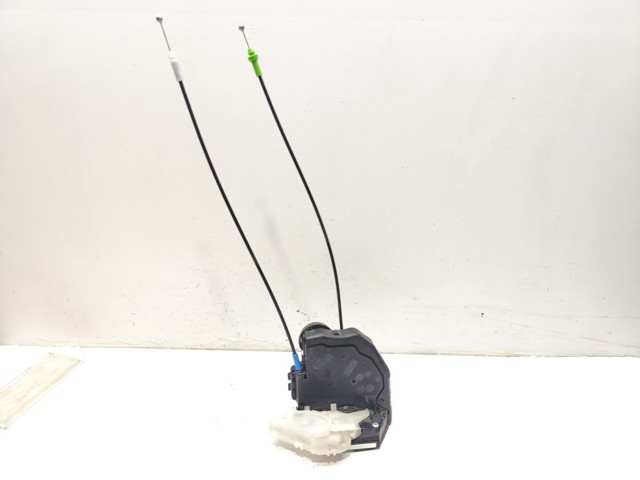 Zamek drzwi tylnych lewych 69060F4010 TOYOTA