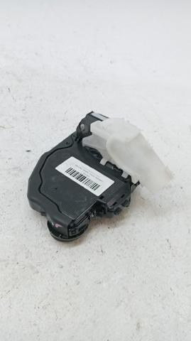 Zamek drzwi tylnych lewych 69060F4010 TOYOTA