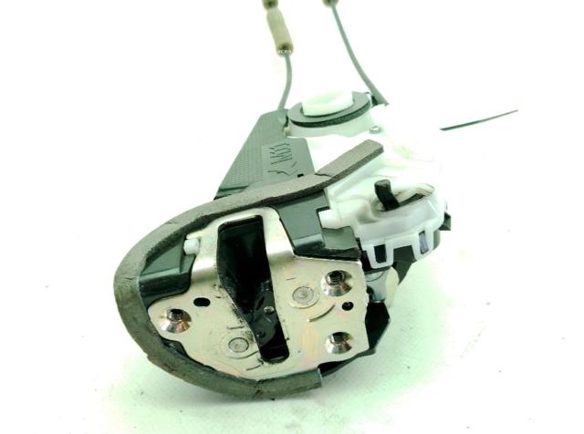 Zamek drzwi tylnych lewych 69060K0030 TOYOTA