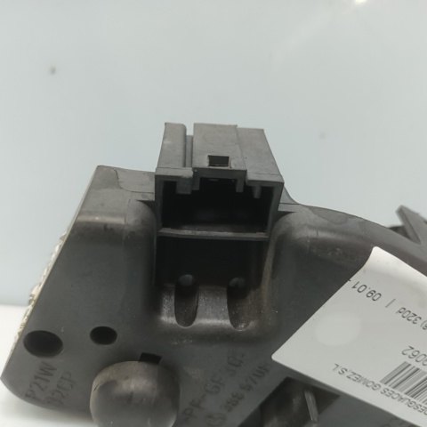 Gniazdo lampy zespolonej tylnej 6907938 BMW