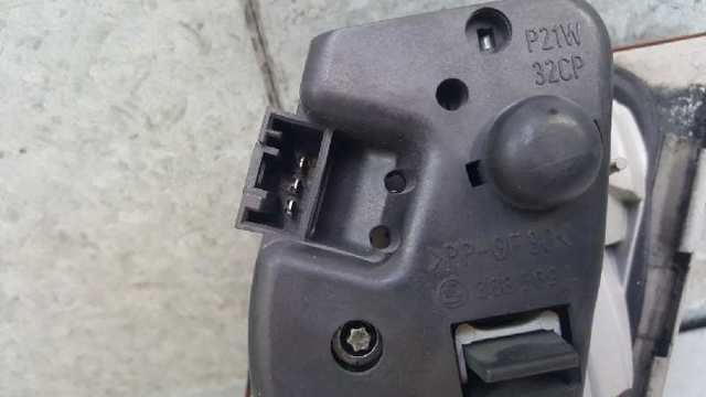 Lampa zespolona tylna lewa wewnętrzna 6907945 BMW
