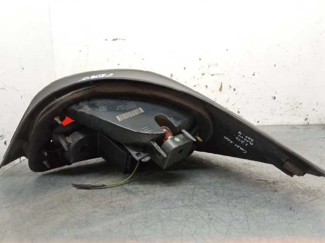 Lampa zespolona tylna lewa zewnętrzna 6910767 BMW