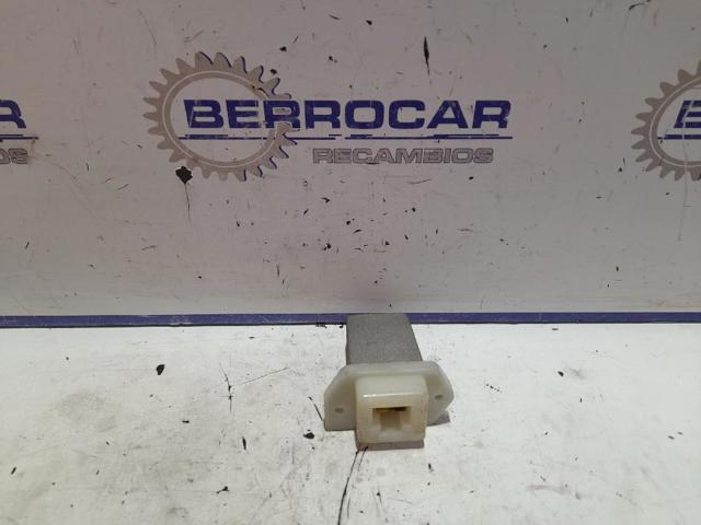 Rezystor wentylatora nagrzewnicy (ogrzewacza kabiny) SsangYong Rexton 1 RJ