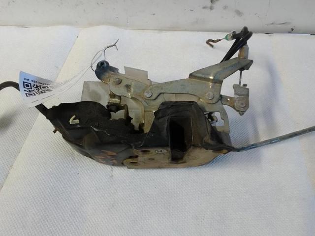 Zamek drzwi przednich prawych Toyota RAV4 2 XA2