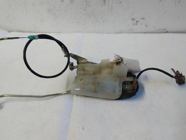 Zamek drzwi przednich prawych Toyota RAV4 2 XA2