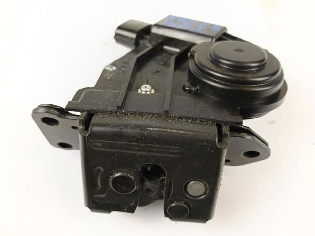 Zamek klapy bagażnika (3/5 drzwi tylnych) 6935002080 TOYOTA