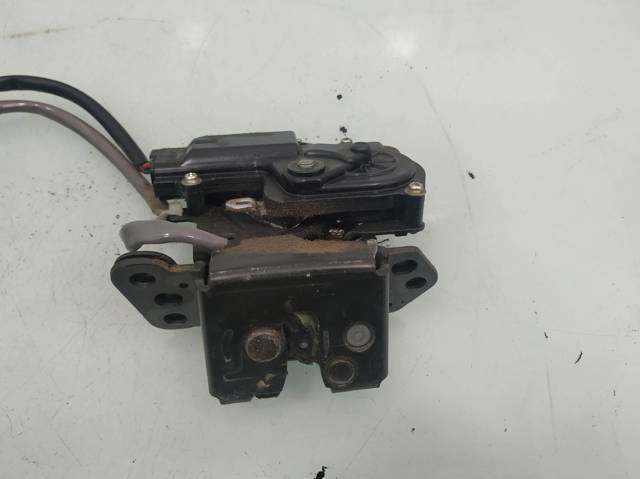 Zamek klapy bagażnika (3/5 drzwi tylnych) 6935005051 TOYOTA