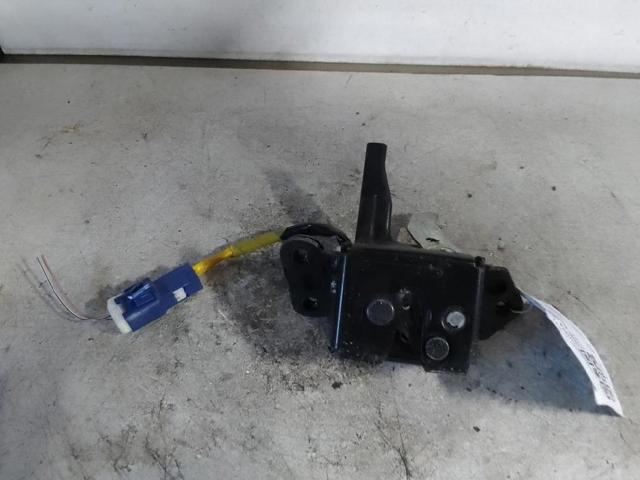Zamek klapy Toyota Yaris
