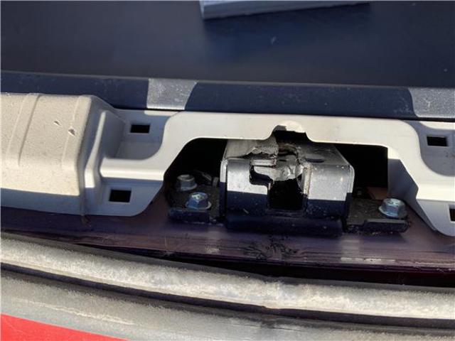 Zamek klapy bagażnika (3/5 drzwi tylnych) Toyota Prius ZVW30