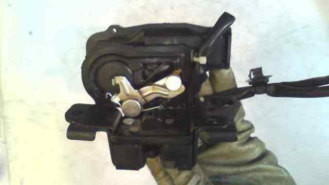 Zamek klapy bagażnika (3/5 drzwi tylnych) Toyota Prius ZVW30