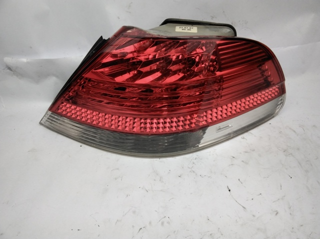 Lampa zespolona tylna prawa zewnętrzna 6937236 BMW