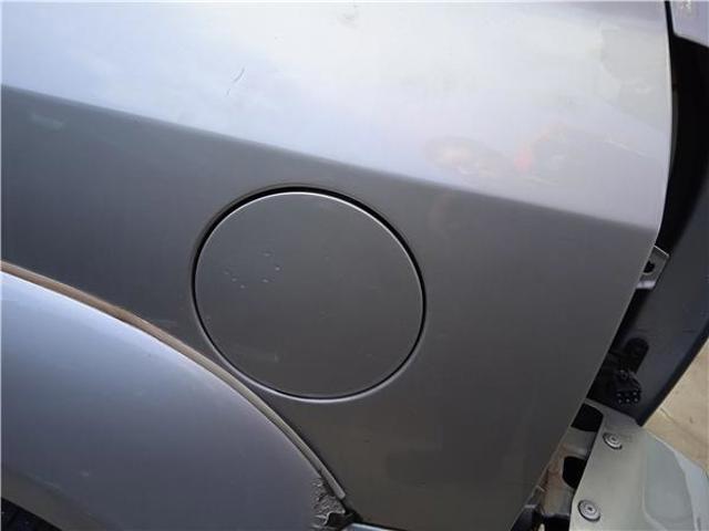 Klapka wlewu paliwa 695102E000 HYUNDAI