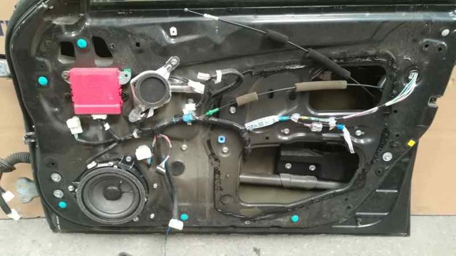 Mechanizm podnoszenia szyby drzwi przednich prawych 6980130260 TOYOTA
