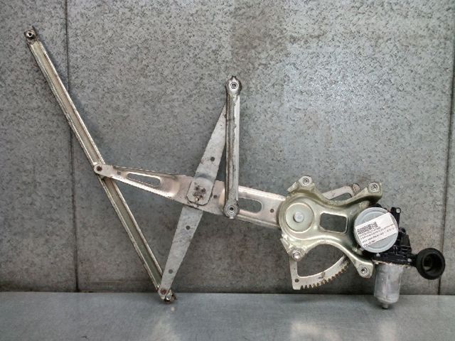 Mechanizm podnoszenia szyby drzwi przednich prawych 6980130260 TOYOTA