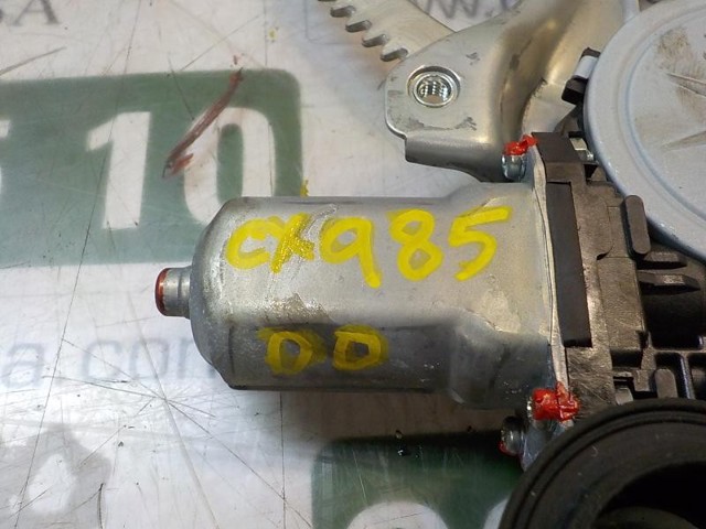 Mechanizm podnoszenia szyby drzwi przednich prawych 6980130280 TOYOTA
