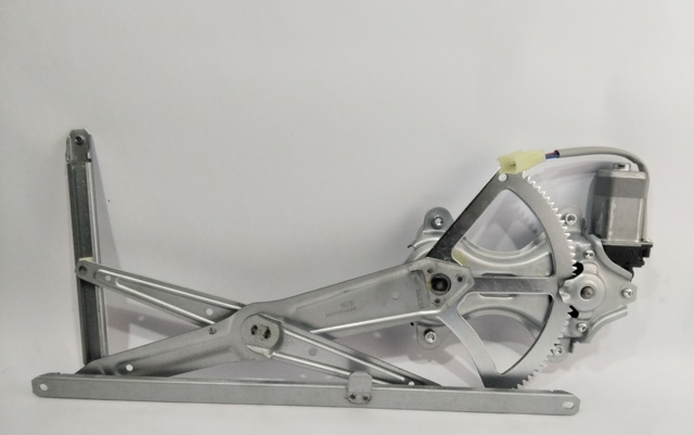 Mechanizm podnoszenia szyby drzwi przednich prawych 6980140050 TOYOTA