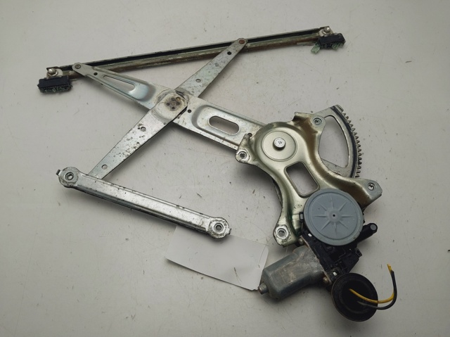 Mechanizm podnoszenia szyby drzwi przednich prawych 6980142050 TOYOTA
