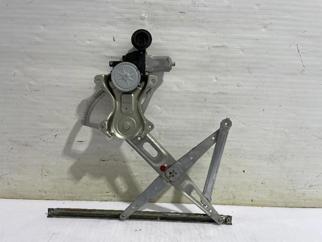 Mechanizm podnoszenia szyby drzwi przednich prawych 6980152070 TOYOTA