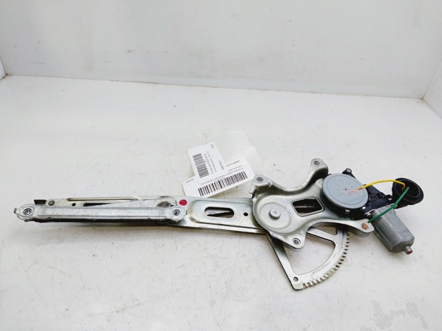 Mechanizm podnoszenia szyby drzwi przednich prawych 6980152070 TOYOTA