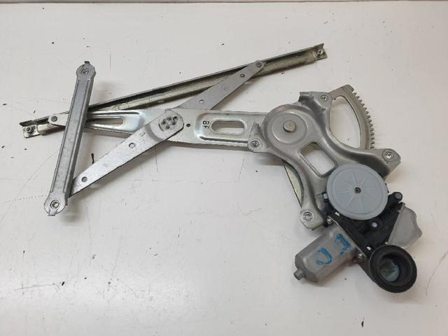 Mechanizm podnoszenia szyby drzwi przednich prawych 6980152070 TOYOTA