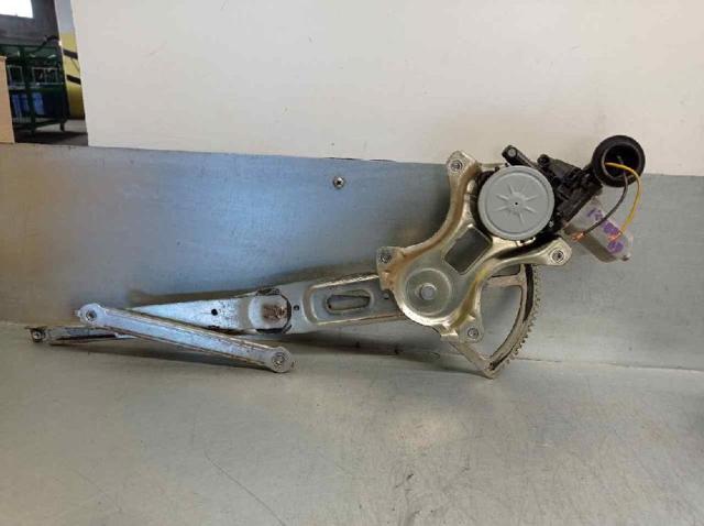 Mechanizm podnoszenia szyby drzwi przednich prawych 6980152080 TOYOTA