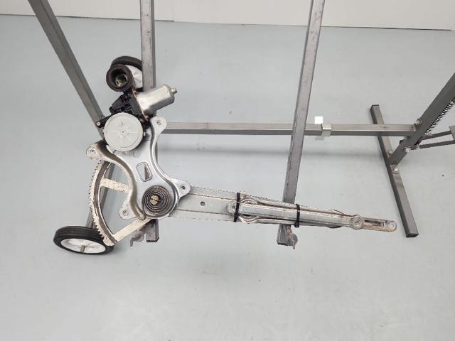 Mechanizm podnoszenia szyby drzwi przednich prawych 6980158010 TOYOTA