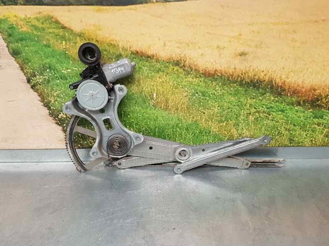 Mechanizm podnoszenia szyby drzwi przednich prawych 6980158010 TOYOTA