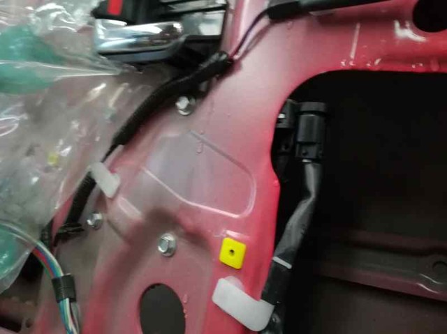 Kupić Mechanizm podnoszenia szyby drzwi przednich lewych Daihatsu Sirion  M3 w dobrej cenie