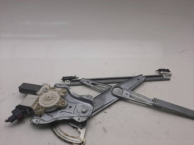 Mechanizm podnoszenia szyby drzwi przednich prawych 6981002130 TOYOTA