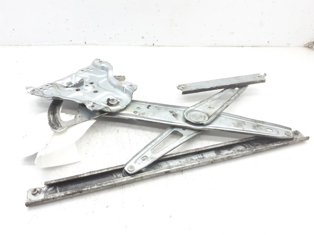 Mechanizm podnoszenia szyby drzwi przednich prawych 6981002130 TOYOTA