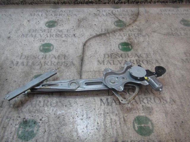 Mechanizm podnoszenia szyby drzwi przednich prawych 698100D131 TOYOTA