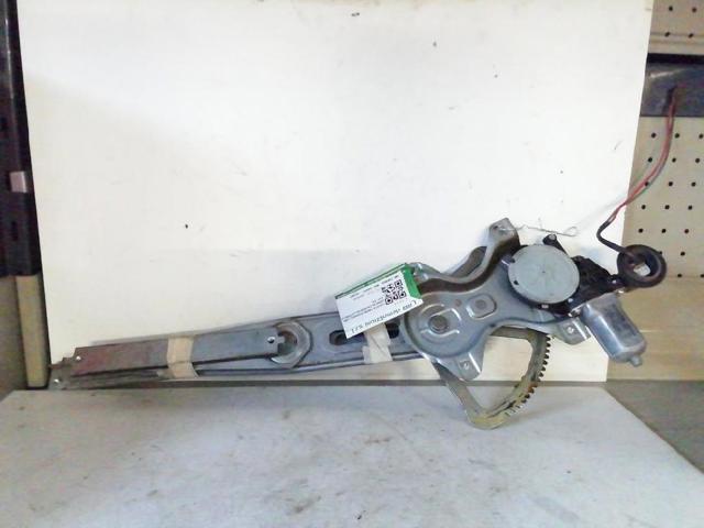 Mechanizm podnoszenia szyby drzwi przednich prawych 698100D131 TOYOTA
