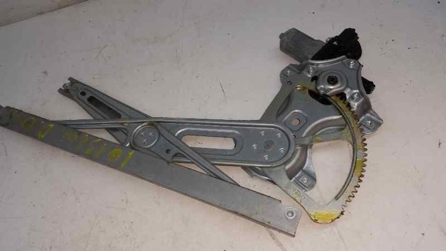 Mechanizm podnoszenia szyby drzwi przednich prawych 698100D131 TOYOTA