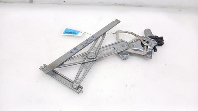 Mechanizm podnoszenia szyby drzwi przednich prawych 698100D131 TOYOTA