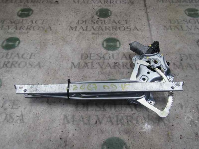 Mechanizm podnoszenia szyby drzwi przednich prawych 698100D300 TOYOTA