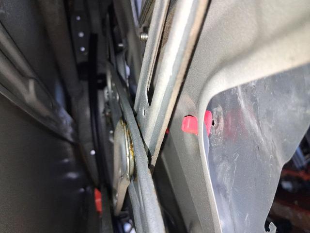 Mechanizm podnoszenia szyby drzwi przednich prawych 698100D300 TOYOTA