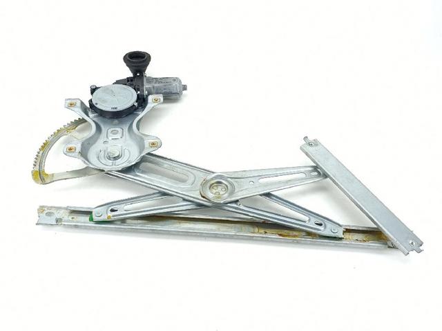 Mechanizm podnoszenia szyby drzwi przednich prawych 698100D300 TOYOTA