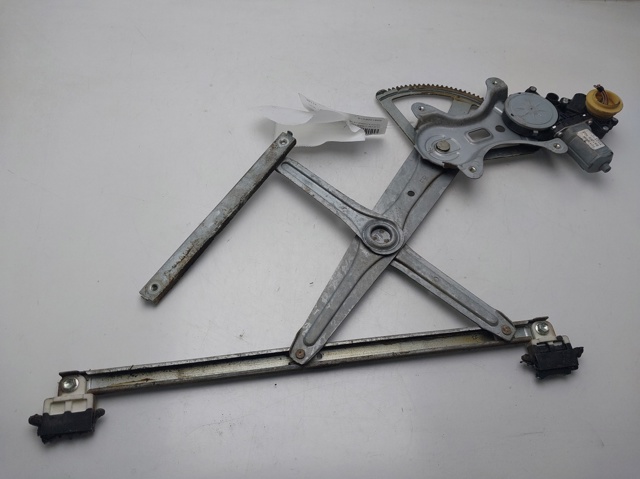 Mechanizm podnoszenia szyby drzwi przednich prawych 698100F010 TOYOTA