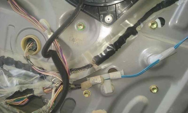 698100F010 Toyota