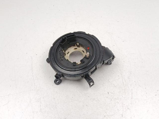 6989557 BMW
