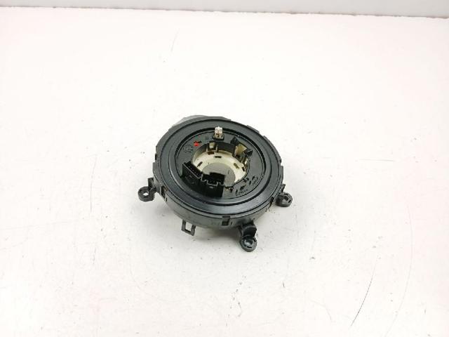 6989557 BMW