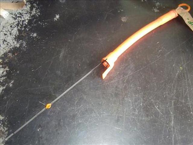 Bagnet poziomu oleju w silniku 6B115611R VAG