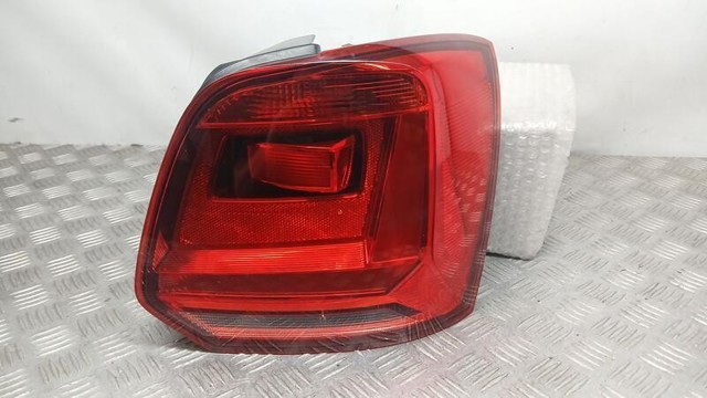 Lampa zespolona tylna prawa 6C0945096F VAG