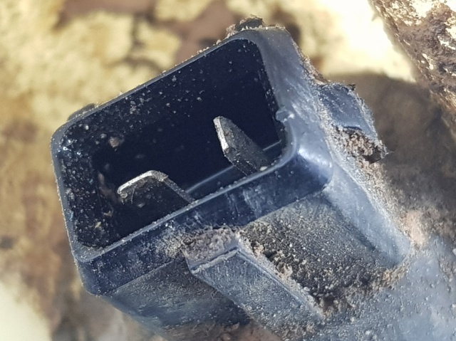 Zbiorniczek spryskiwacza szyb 6C1113K185AH Ford