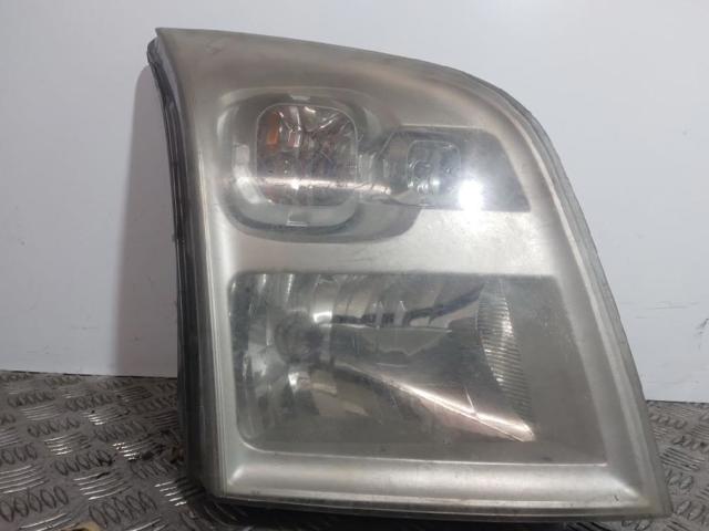 Reflektor prawy 6C1113W029 FORD
