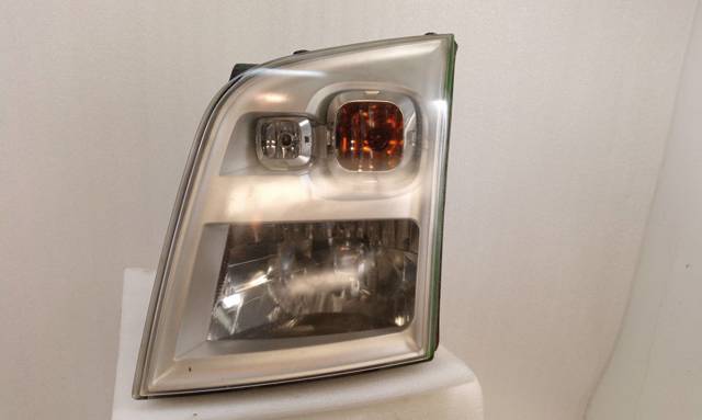 Reflektor lewy 6C1113W030DC FORD