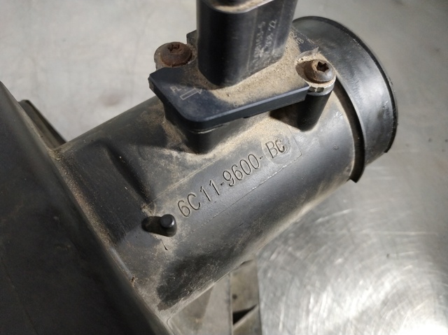 Obudowa filtra powietrza Ford Transit 6 V347/8